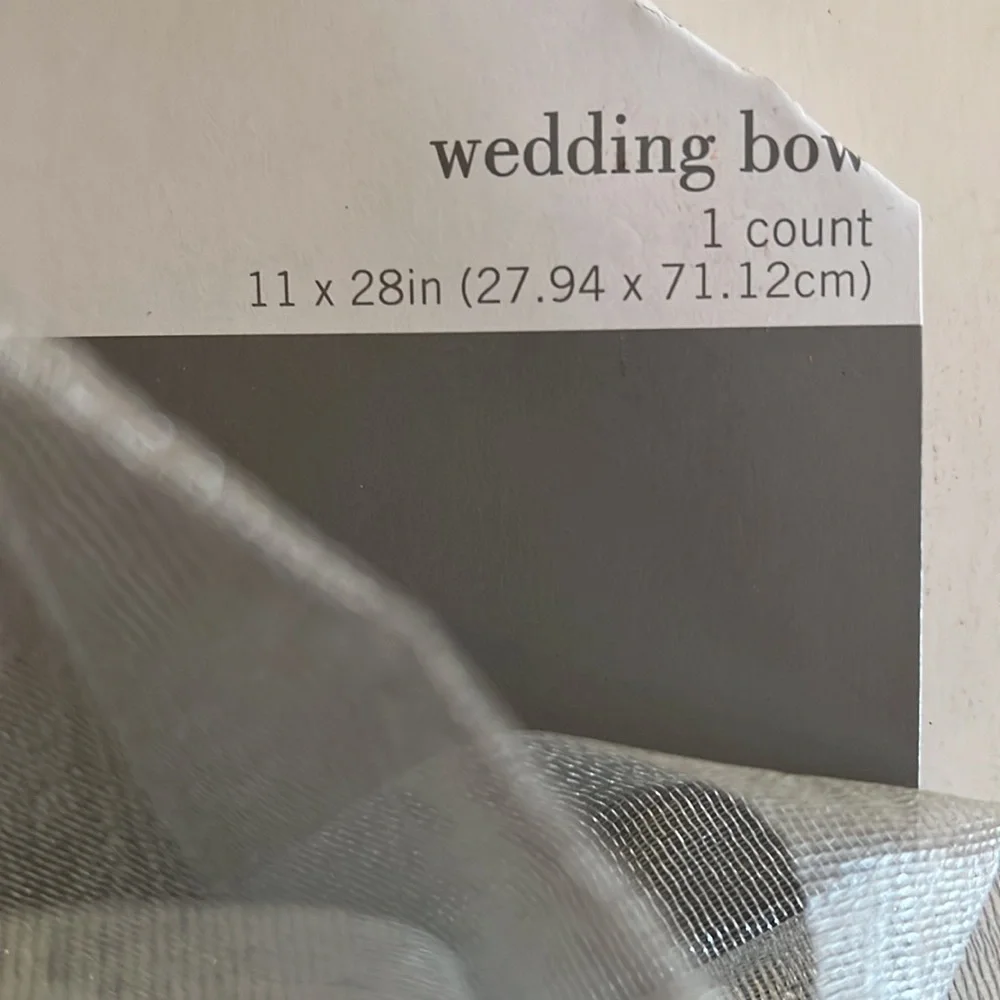 Silver giant gift bow